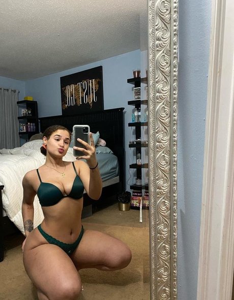 Janaevic art model image