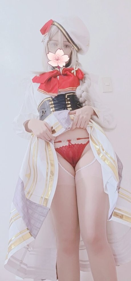 Yuusachii pretty pornstar image