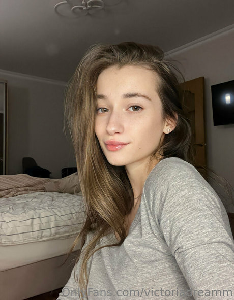 victoriadreamm star nude pics