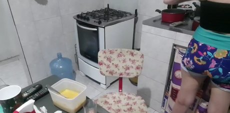 BellaPlays pretty actress gallery