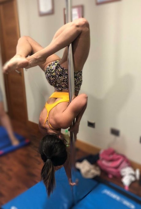 Sara Miller naked pornstar gallery