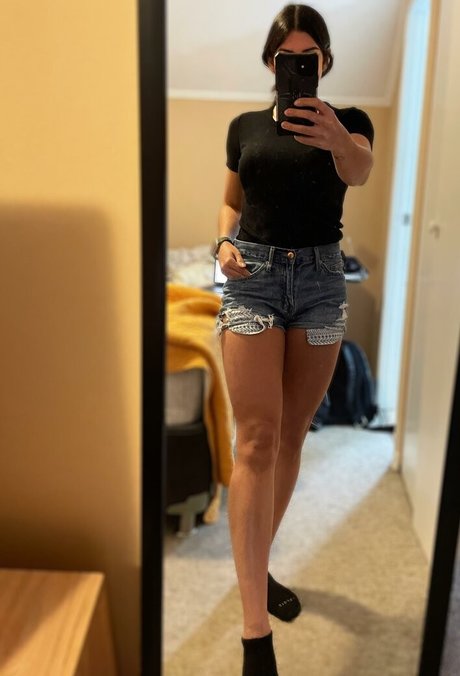 amateur lesbian onlyfans porn images