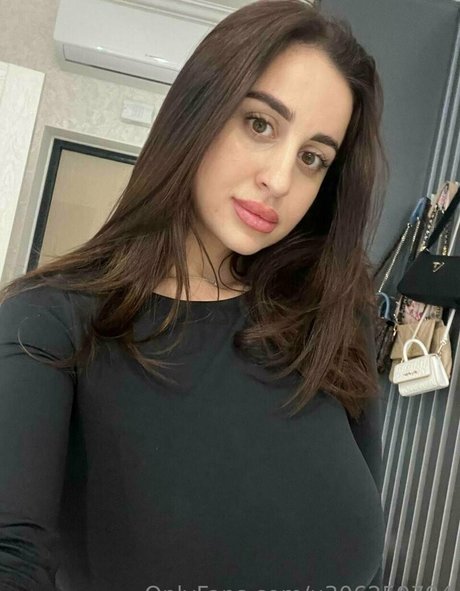 your habibi pornstar naked photos