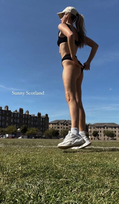 Diana Vickers pretty actress images