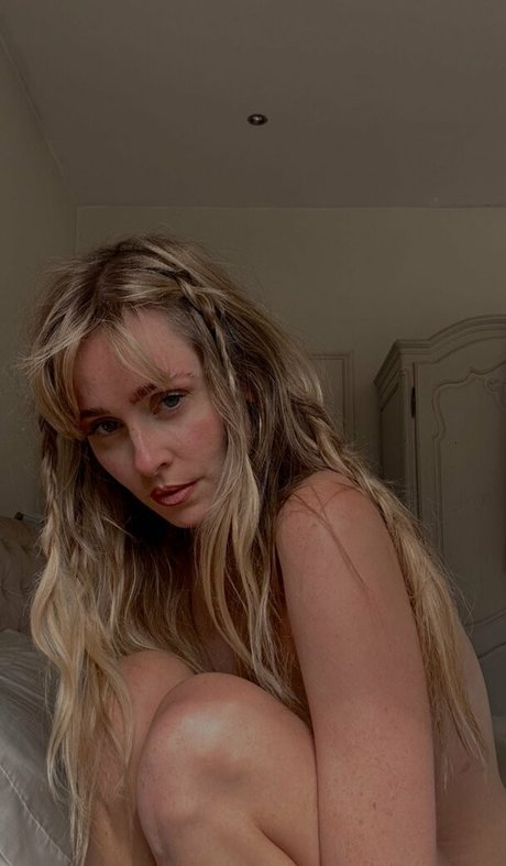 Diana Vickers star pretty images