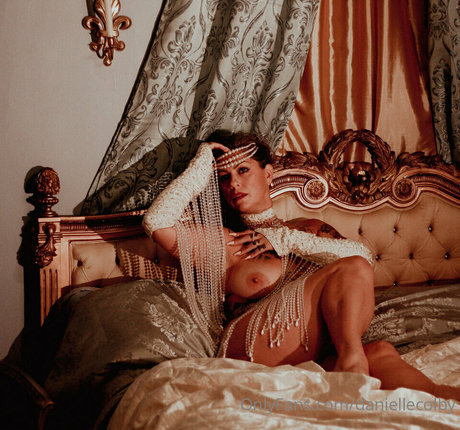 wide onlyfans art nude img