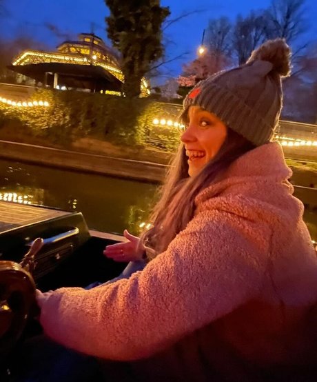 Ellen Rose model sexy pictures