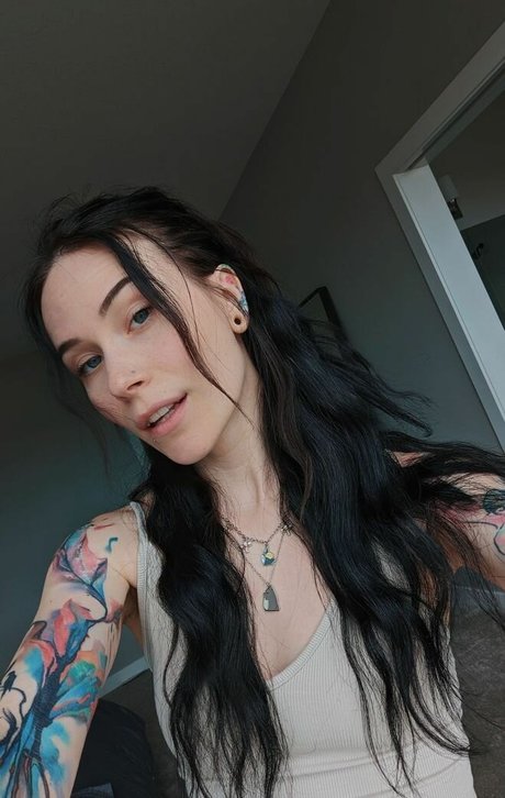 Catzilla model nude pictures