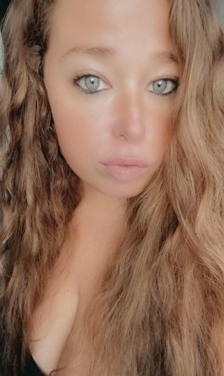 Ivy Mia star porn image