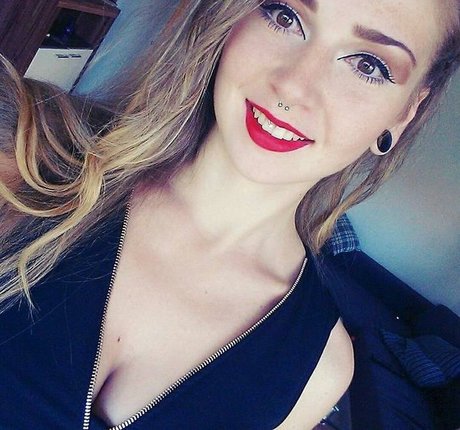 Lechl Sisters pornographic actress photos