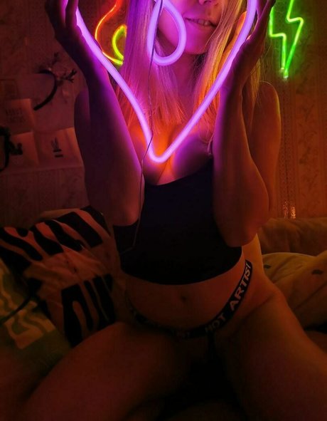 funsnail model naked pictures