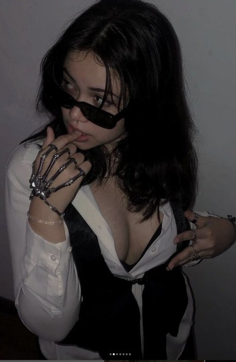 Jazzy Rosie nice model images