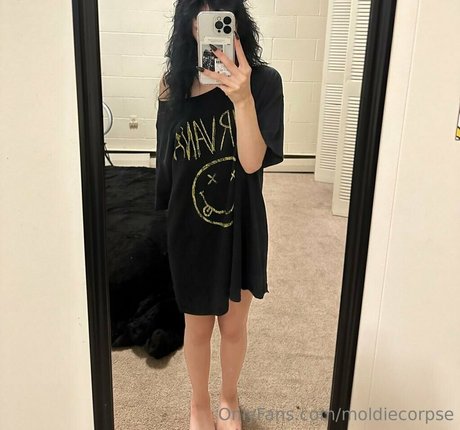 moldiecorpse porn star photo