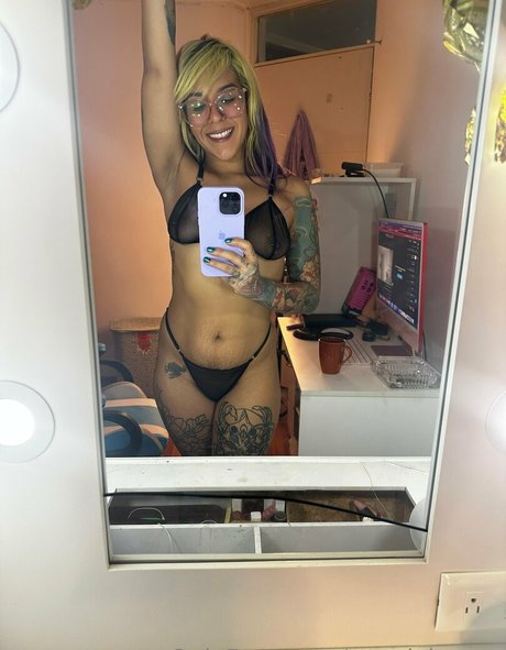 wendybunny xxx pornstar pic