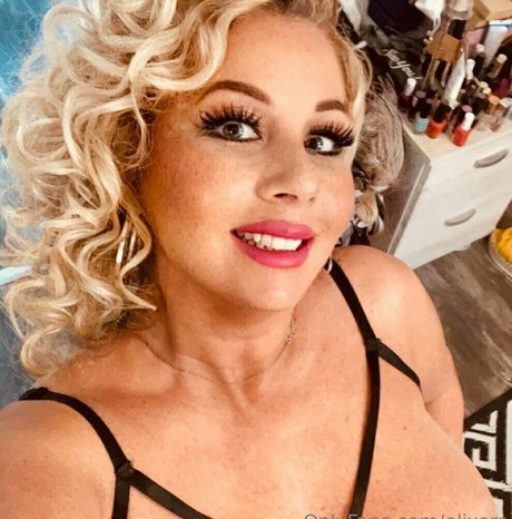 one onlyfans hot naked image