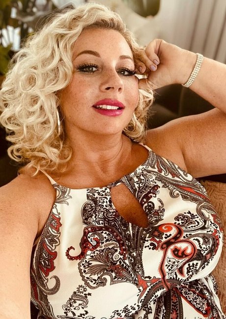 elixerr high quality actress gallery