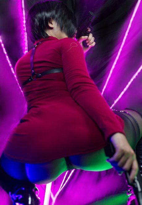 yenyenuwu model exclusive images