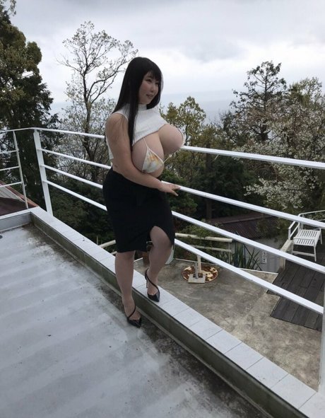 momomomose nice model photo