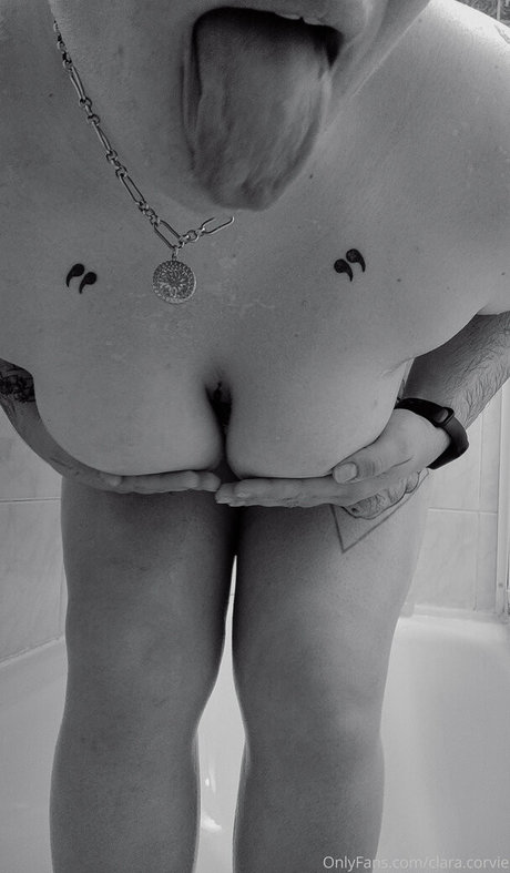 clara corvie perfect actress photos