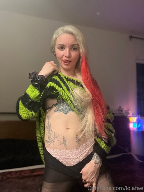 lolafae pornstar nude pics