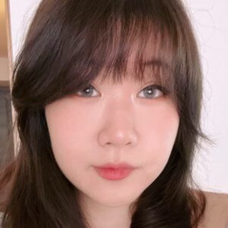 Emirichu perfect actress photo