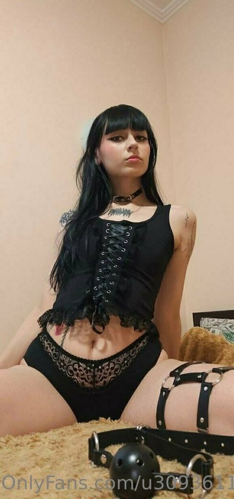 naomi bright star free gallery