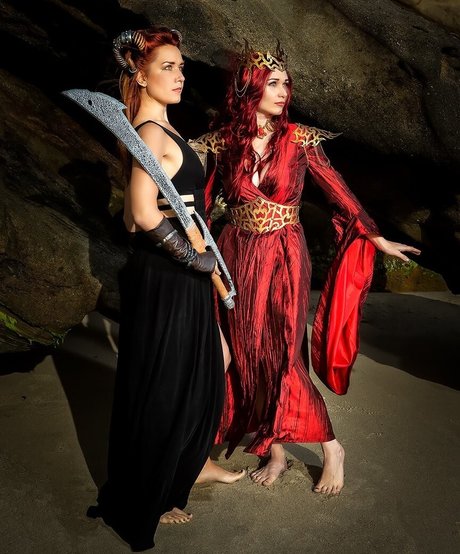 Elizabeth Zharoff erotic pornstar img