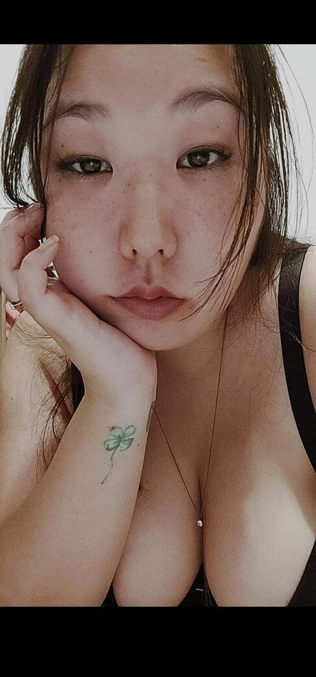 Emilia B high quality star photos