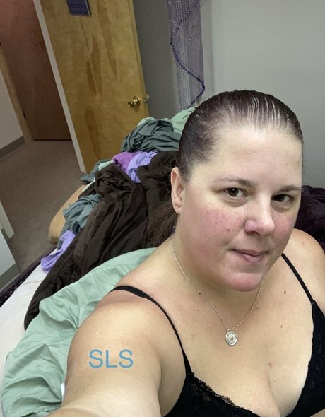 rckyshow nude pornstar gallery