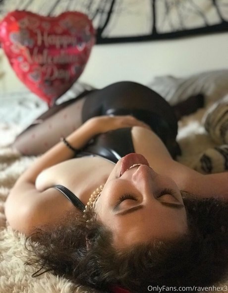 ravenhex3 erotic pornstar pic