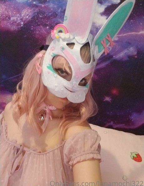 lunamochi322 erotic actress archive