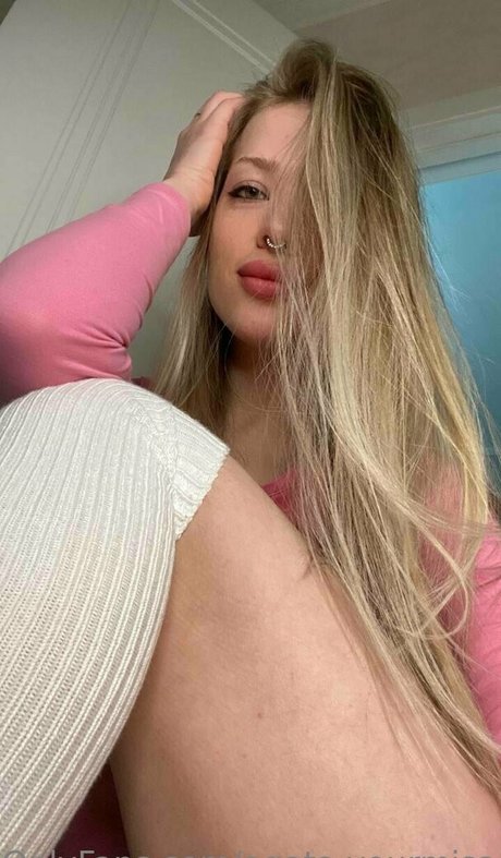 agata yourmiss naked actress pic