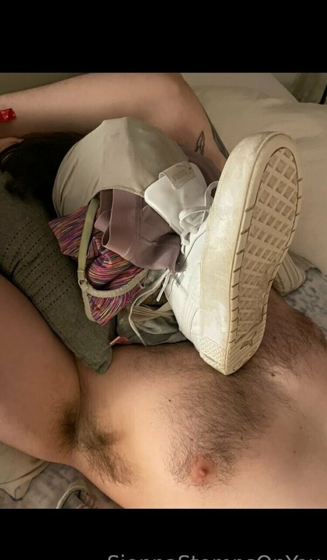 siennastompsonyou nudes model archive