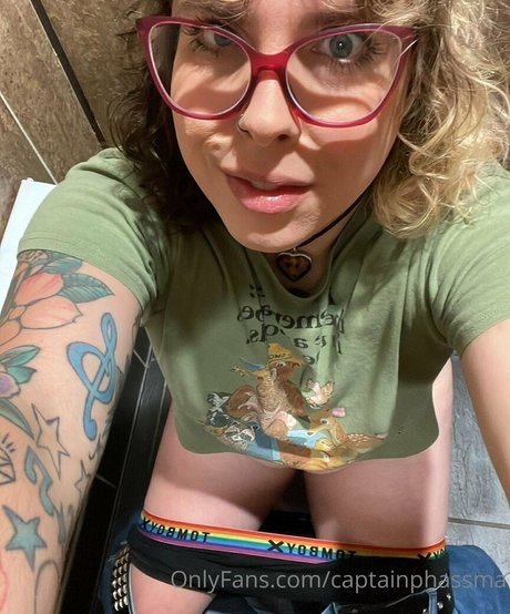 captainphassma model porn pics