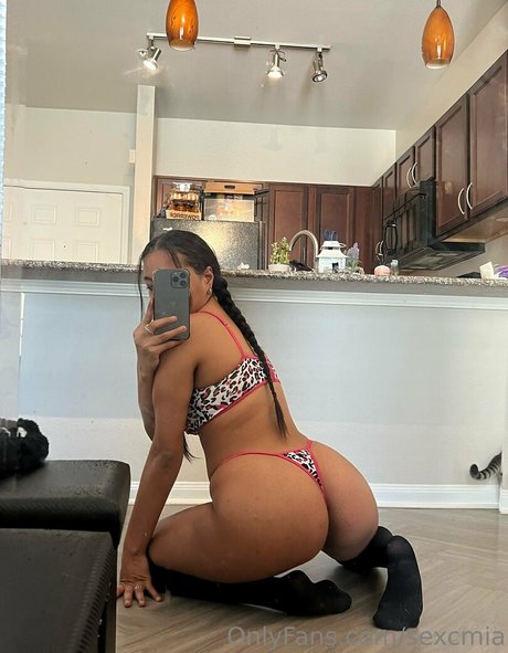 sexcmia nude pornstar pictures