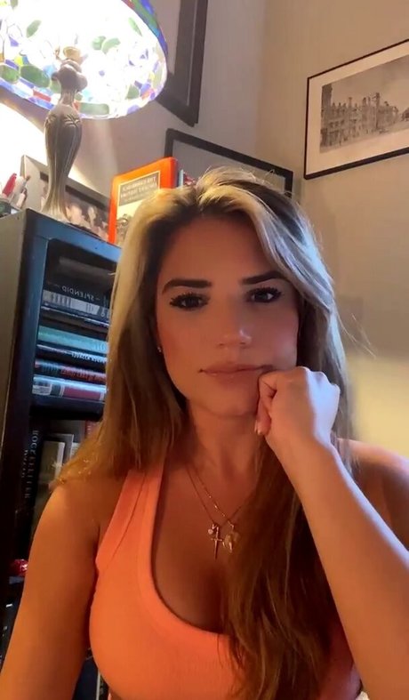 Catalina Lauf exclusive model pic