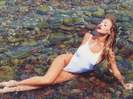 Tanya The Cat model sexy galleries