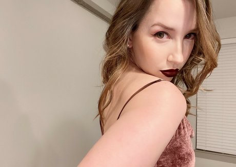 blonde cum onlyfans top archive