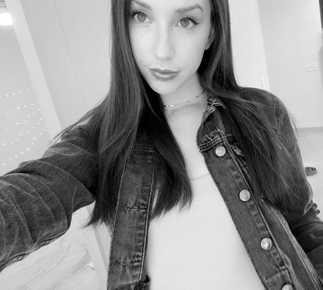 JackieMButler nudes model pic