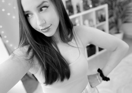 asian amateur onlyfans beautiful pictures