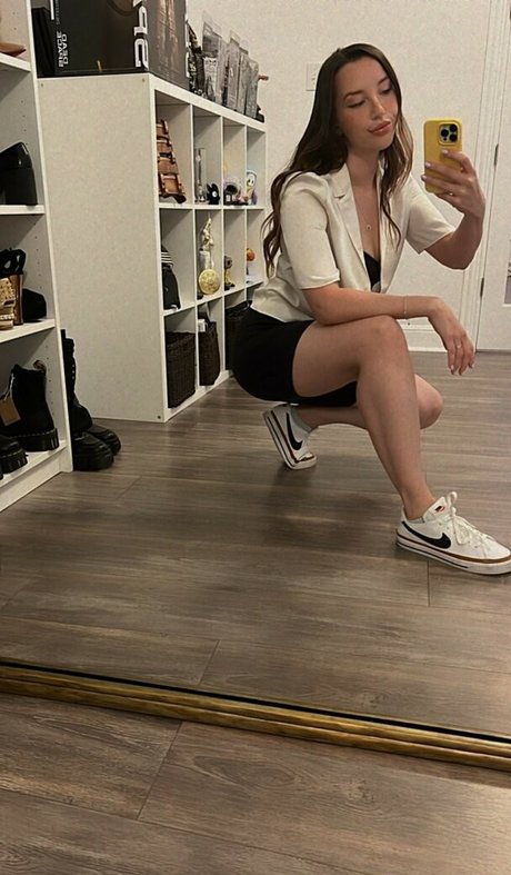 JackieMButler model hd photo