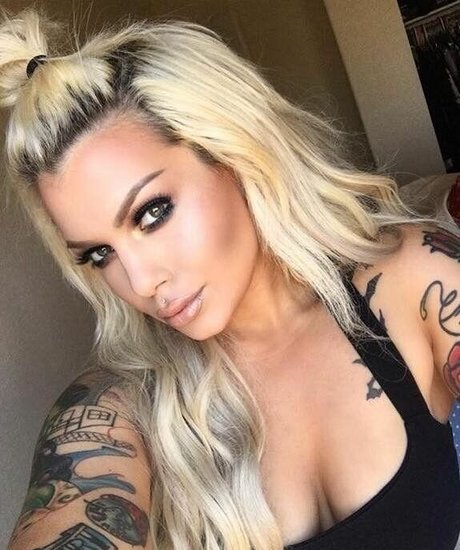 Baileysarian pornstar pretty photos