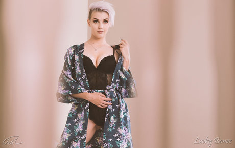 mom fuck onlyfans free images