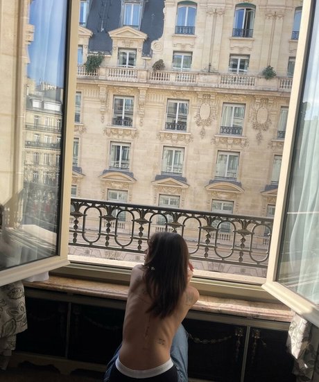 swinger milf onlyfans nude img