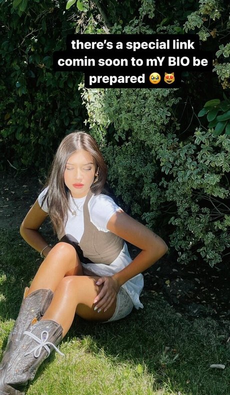 Madison Lewis hot actress galleries