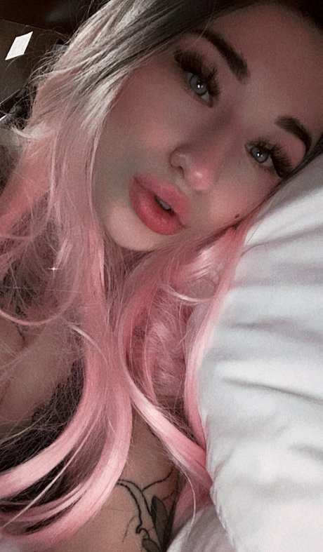 lady sonya model naked pictures