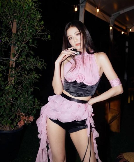 Jisoo high quality pornstar pics