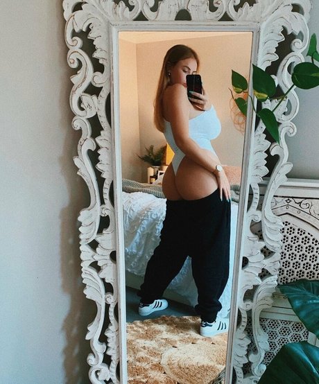 chubby redhead onlyfans naked image