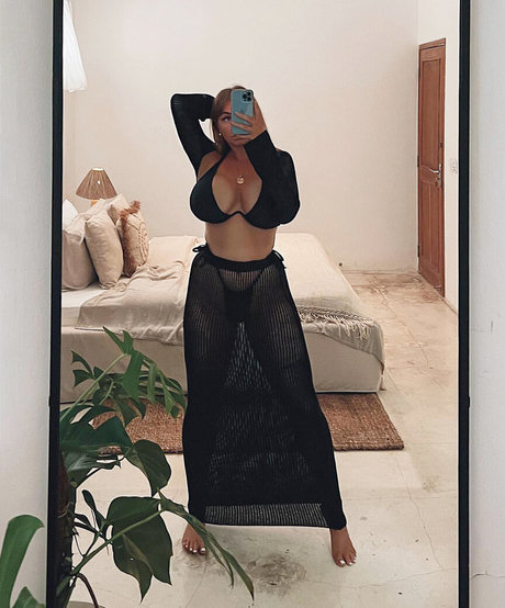 Madison Mclachlan star top photo