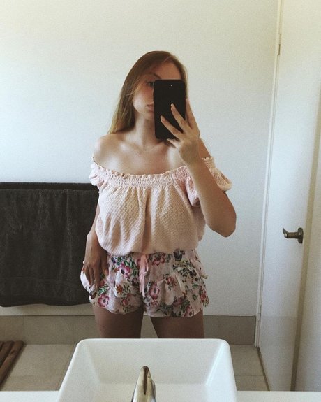 thick ebony onlyfans sexy pic